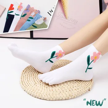 Чорапи с пет пръста, женски памук комплект чорапи с пет пръста в едно цвете, в средната част на тръбата